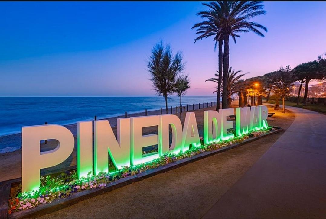 Apartamento En La Costa Del Maresme 피네다데마르 외부 사진